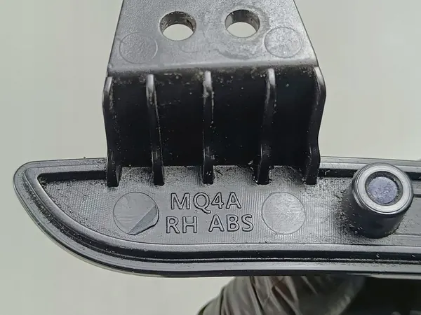 Refletor de para-choque dianteiro KIA Sorento IV 2022 921A2R5000 image 5