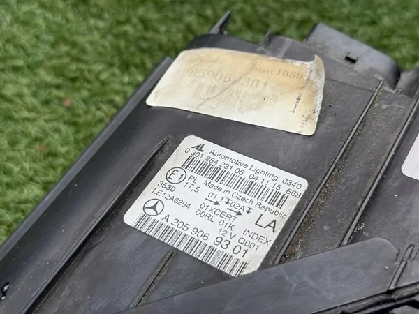 Linker koplamp Mercedes C-klasse W205 ILS Full LED A2059069301 image 3