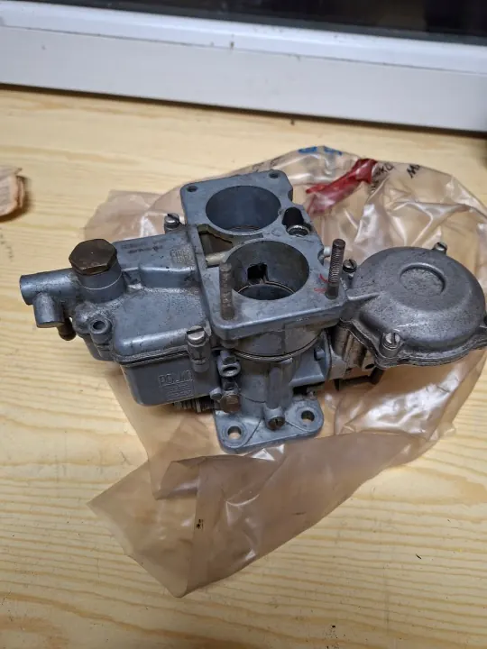 Carburador usado OEM 12212121234 para FSO Fiat 125p image 3