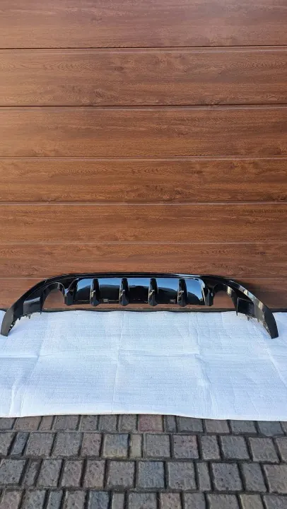 OEM 5G6807568AG Spoiler para-choques difusor - Usado image 2
