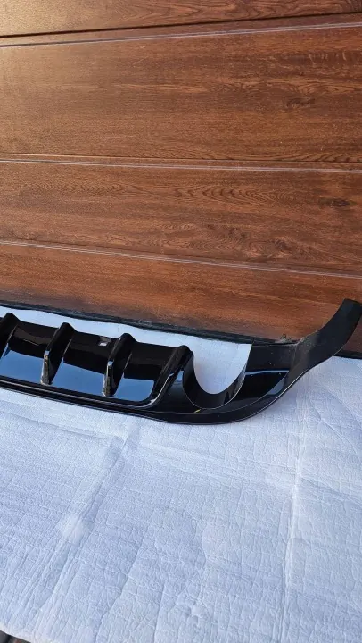 OEM 5G6807568AG Spoiler para-choques difusor - Usado image 4