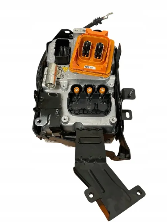 Convertidor de Voltaje BMW OE para X3 G01 LCI 30ex image 3