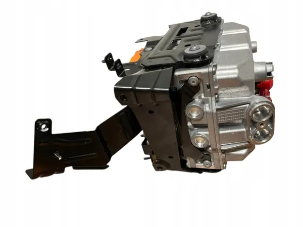 Convertidor de Voltaje BMW OE para X3 G01 LCI 30ex image 7