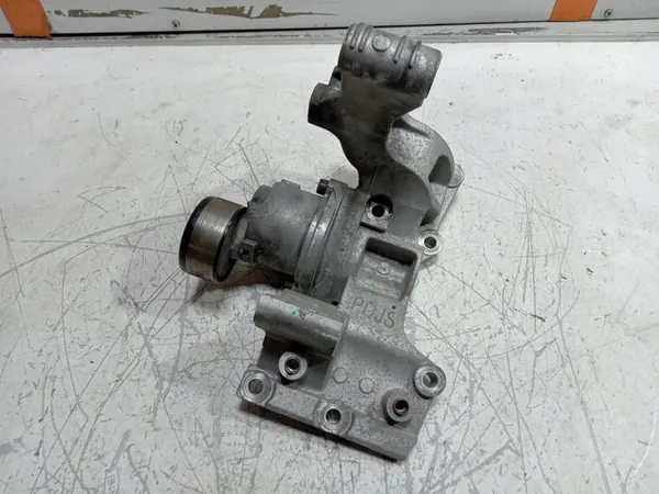 HYUNDAI i30N Spännare Fäste OE PDJS image 3