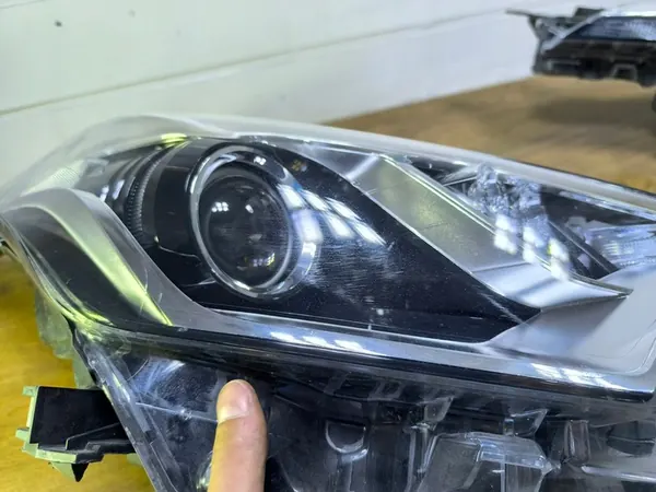 TOYOTA CHR CH-R Faro Delantero Derecho 81130-F4030-00 image 6