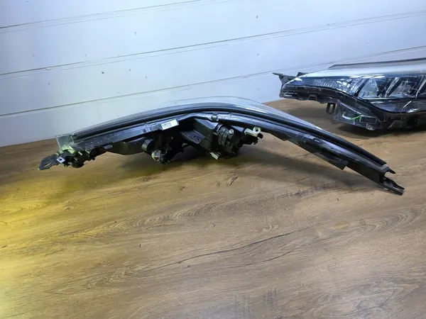 TOYOTA CHR CH-R Faro Delantero Derecho 81130-F4030-00 image 8