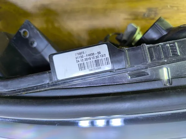 TOYOTA CHR CH-R Faro Delantero Derecho 81130-F4030-00 image 9