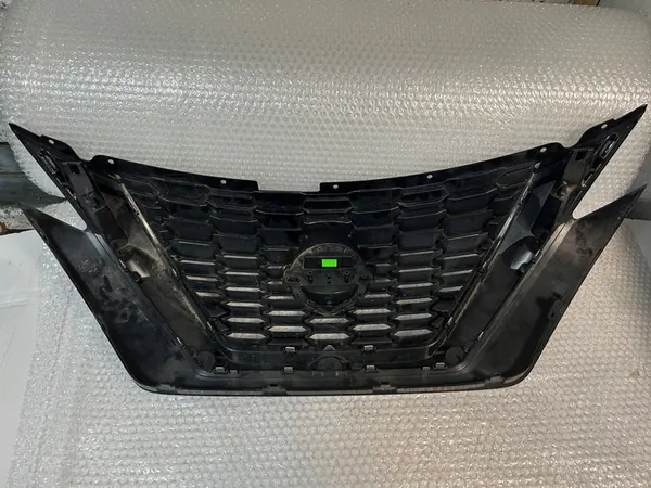 Nissan Juke II Grill Chrome OE 62310-6PA0A image 5