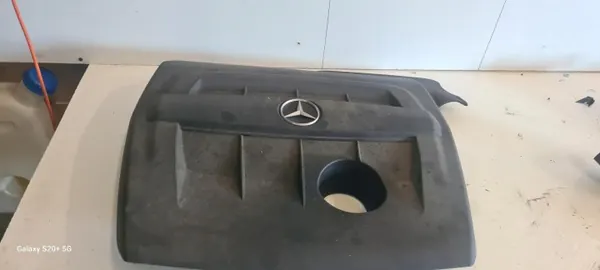 Mercedes Moottorikansi OEM 6070100067 W246 image 2