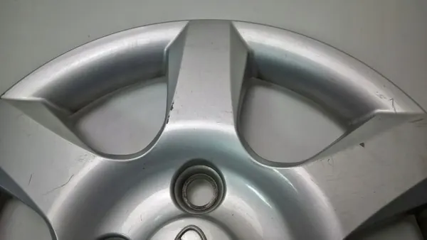 Hyundai i20 i30 Pyöränkansi OEM 52960-17150 15" image 6