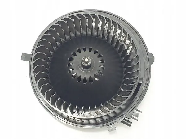 VW Touran III 2019 Ventilador de aquecimento 3Q1819021C image 2