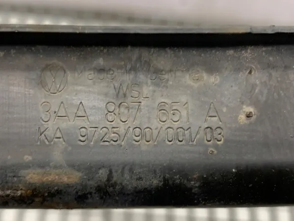 OEM 3AA807651A Etupuskurin vahvike VW Passat B7 image 4