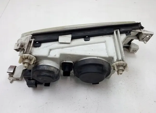 Vasen Etuvalo Skoda Octavia image 3