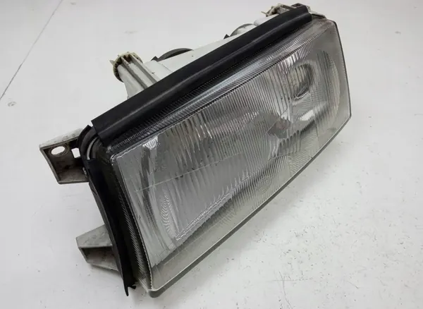 Vasen Etuvalo Skoda Octavia image 8