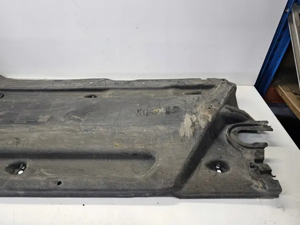 OEM 5Q7825201B Bouclier Sous-Caisse Gauche Audi A3 8V Cabrio image 8