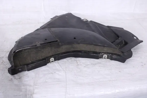 BMW 5 G30 G31 Right Front Wheel Arch Cover 7340744 image 2