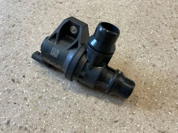 BMW Värmesventil OEM 9896408 - Begagnad OE-Del image 6