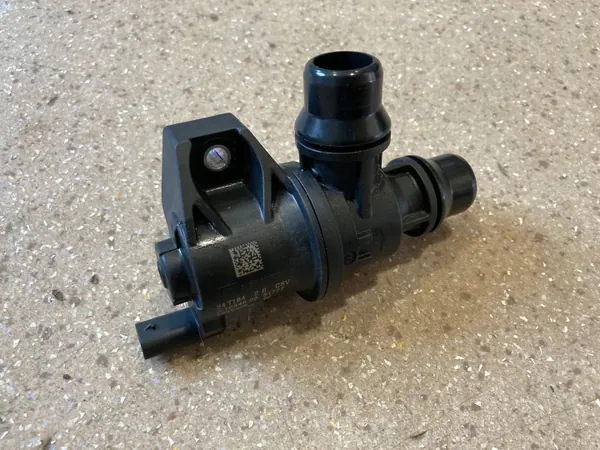 BMW Värmesventil OEM 9896408 - Begagnad OE-Del image 9