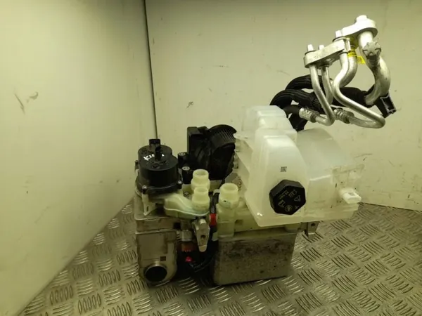Réservoir de liquide de refroidissement Tesla OEM 1506859-00-E image 2