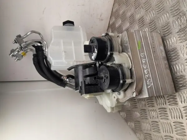 Réservoir de liquide de refroidissement Tesla OEM 1506859-00-E image 4