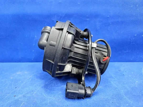 Pompe à air secondaire Audi A6 C7 50 TFSI OEM 079959231A image 3