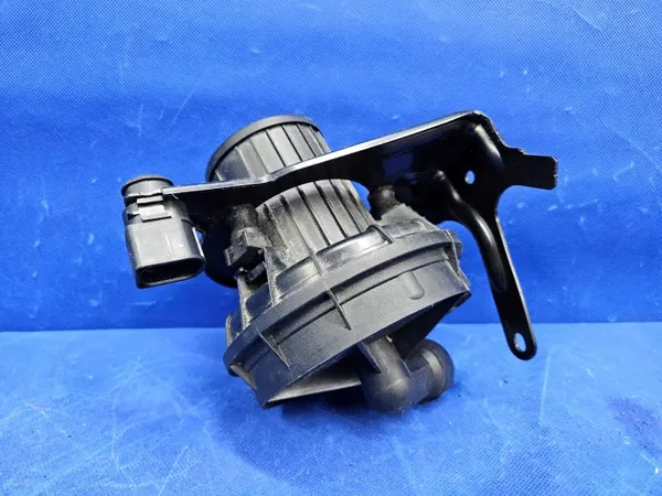 Pompe à air secondaire Audi A6 C7 50 TFSI OEM 079959231A image 8