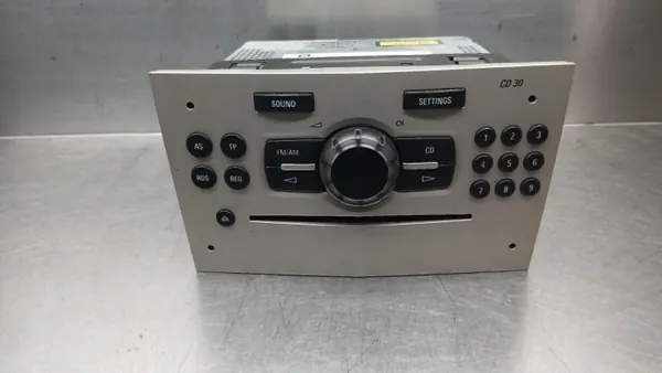 Radio OEM 13289917 para Opel Corsa D 2006-2011 image 2