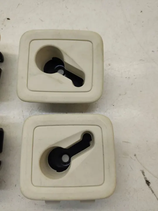 Bagageruimte Adapter OEM 5G9861818 voor VW image 3