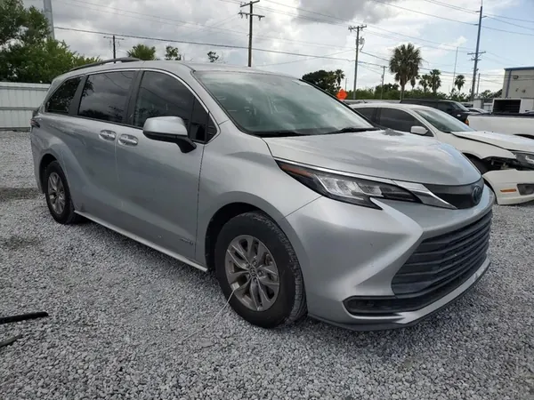 Filtre à Vapeur de Carbone Toyota Sienna XL40 2021- image 7