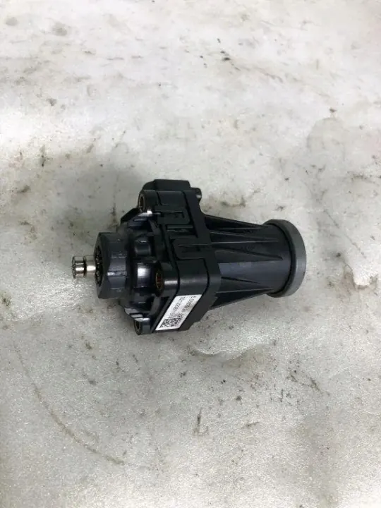 Soupape de ralenti OEM 321320871314 pour Ford Focus image 2