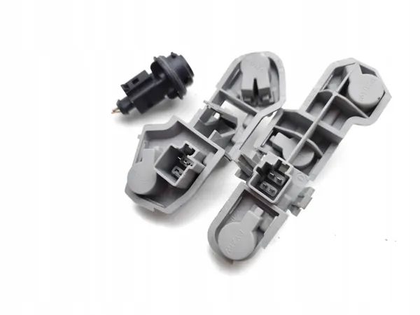 Volvo C30 Rückleuchten-Fassung OEM 27712104 image 4