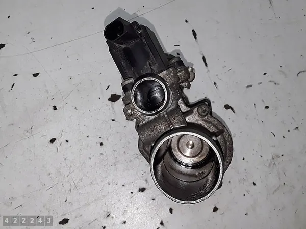 Vanne EGR Land Rover Range Rover IV 3.0L Diesel 2015 image 3