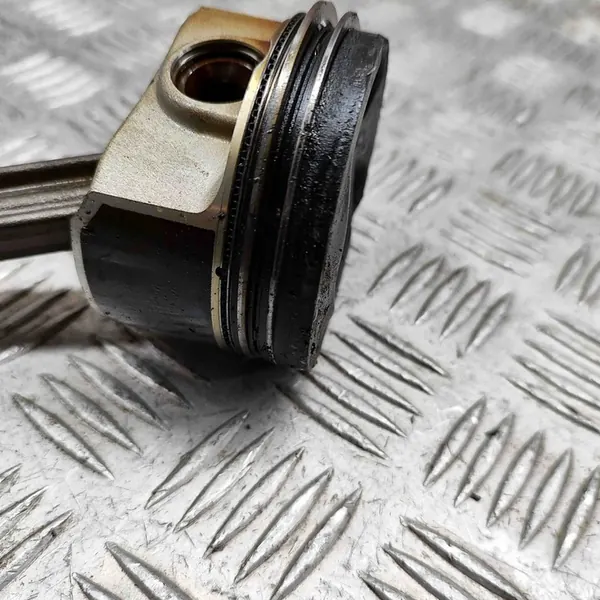 Kolv VW Passat B6 1.4L 110kw 2009 OEM 06A107065BN image 6