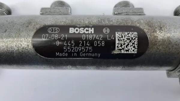 Brandstofrail Alfa Romeo Opel Fiat 1.9 JTDM 0445214058 image 2