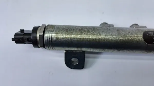 Brandstofrail Alfa Romeo Opel Fiat 1.9 JTDM 0445214058 image 5