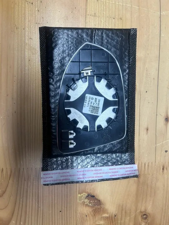 VW GOLF VII 8 VASEN PEILIINSERTTI 5H0857521D image 2