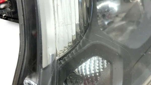 Linker voorlicht Mercedes-Benz Sprinter W906 2017 A9068202361 image 3