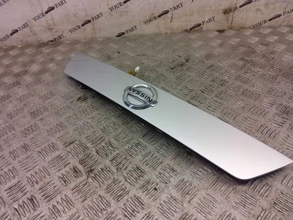 Nissan Micra K14 2020 OEM 6383U100 Luz de Matrícula image 4