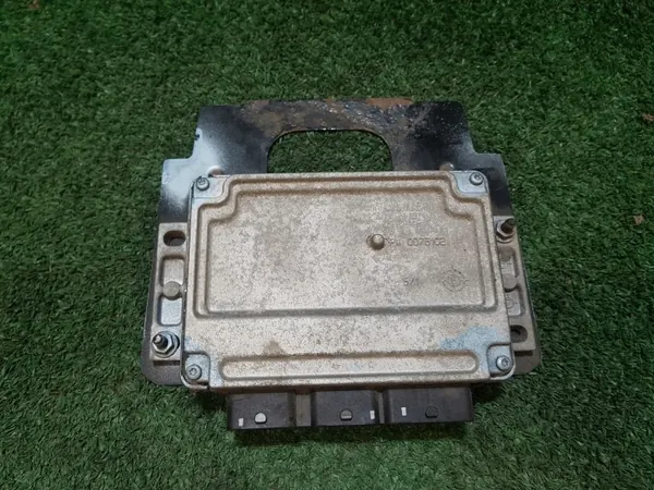 Computadora Motor OEM 9663805380 para Citroen C4 Picasso image 2