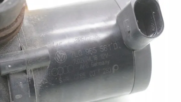 Vattenpump Porsche Cayenne I 4.5 V8 7L0965561D image 4