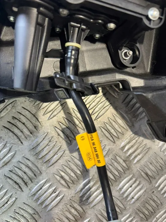 Peugeot Handbromsmekanism OEM A2C53379975 image 4