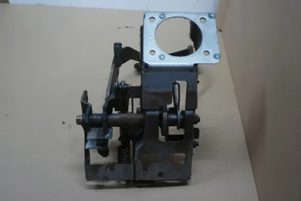 Pédales Embrayage & Frein Suzuki Grand Vitara II OEM image 9