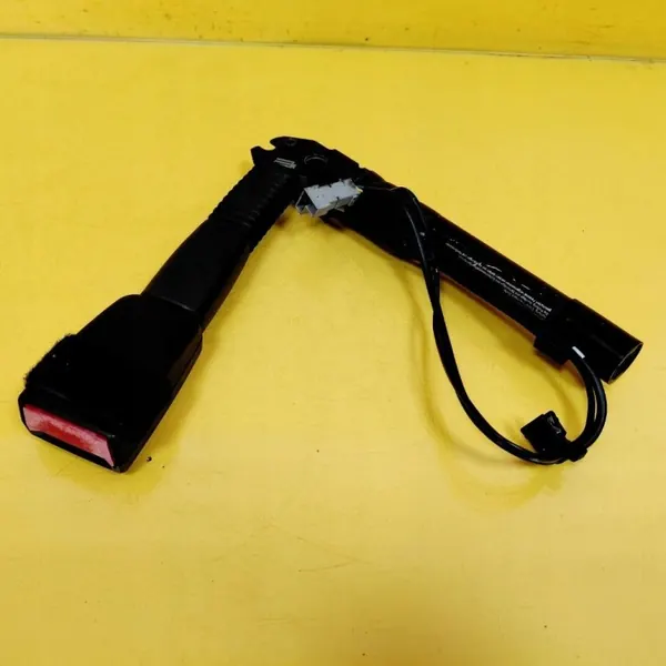 Säkerhetsbältesspänne höger fram OEM DRC98343 BMW image 2