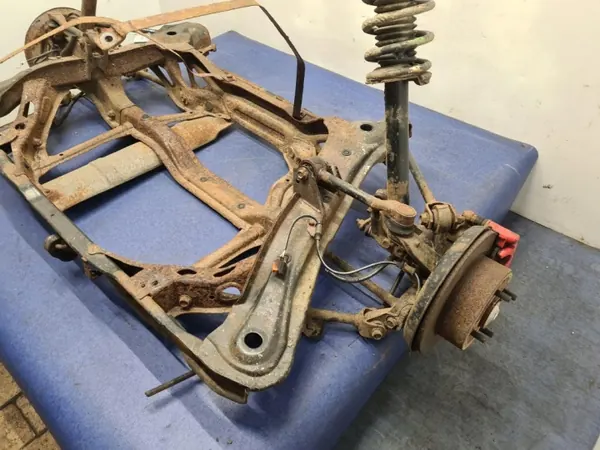 Viga suspensión trasera Honda Accord VII OEM SIMAR-57143- image 6