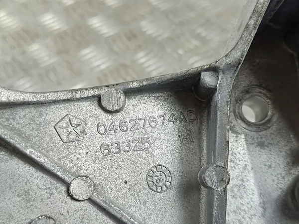 Support de compresseur AC Jeep Cherokee 2019 04627674AD image 4