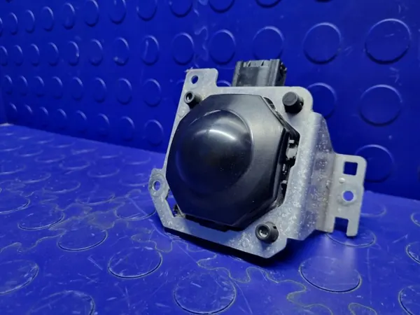 Audi Distronic ACC Sensor OEM 8W0907561C Voor Rechts image 4