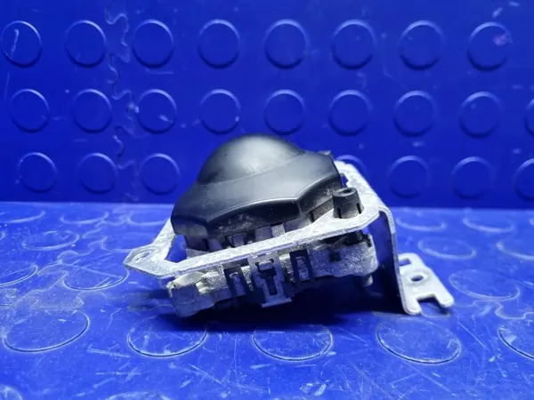 Audi Distronic ACC Sensor OEM 8W0907561C Voor Rechts image 5