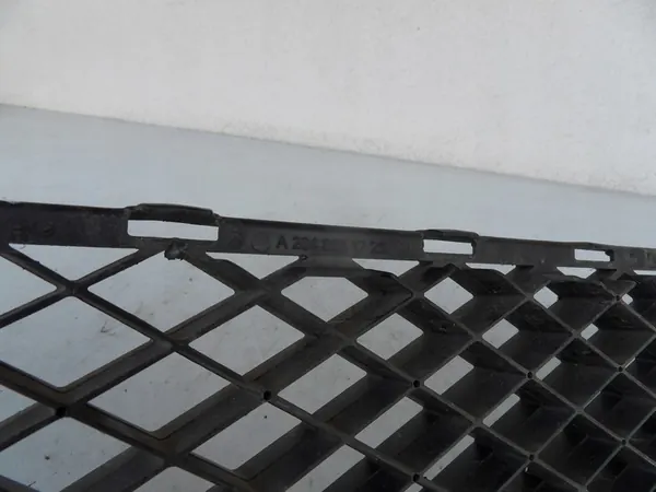 MERCEDES GLK X204 08-12 Parrilla del Parachoques Delantero OEM A2048851723 image 5