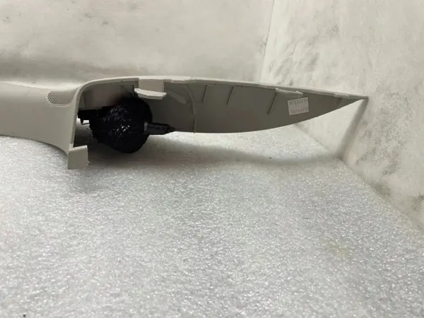 OEM 769121938R Fram Vänster Pelaröverdrag Renault Trafic image 4
