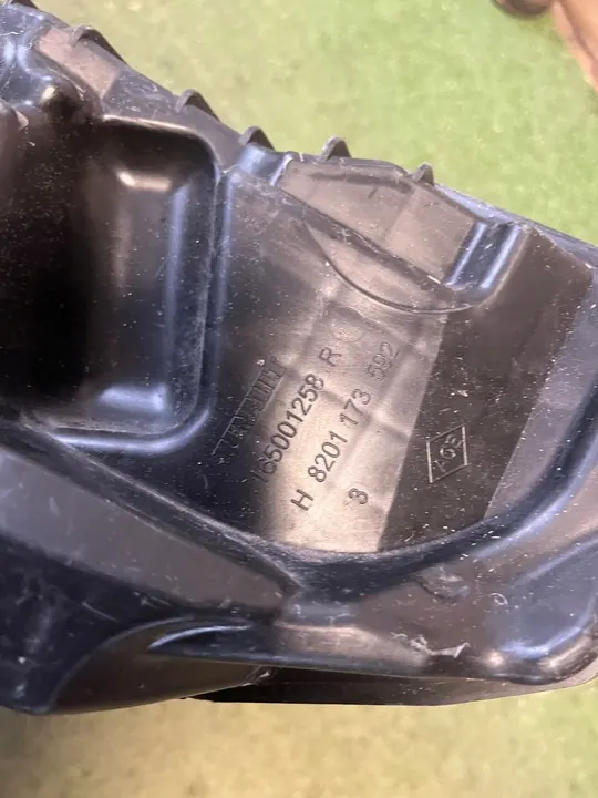 Boîtier de filtre à air Dacia Lodgy 1.5D 165001258R image 4